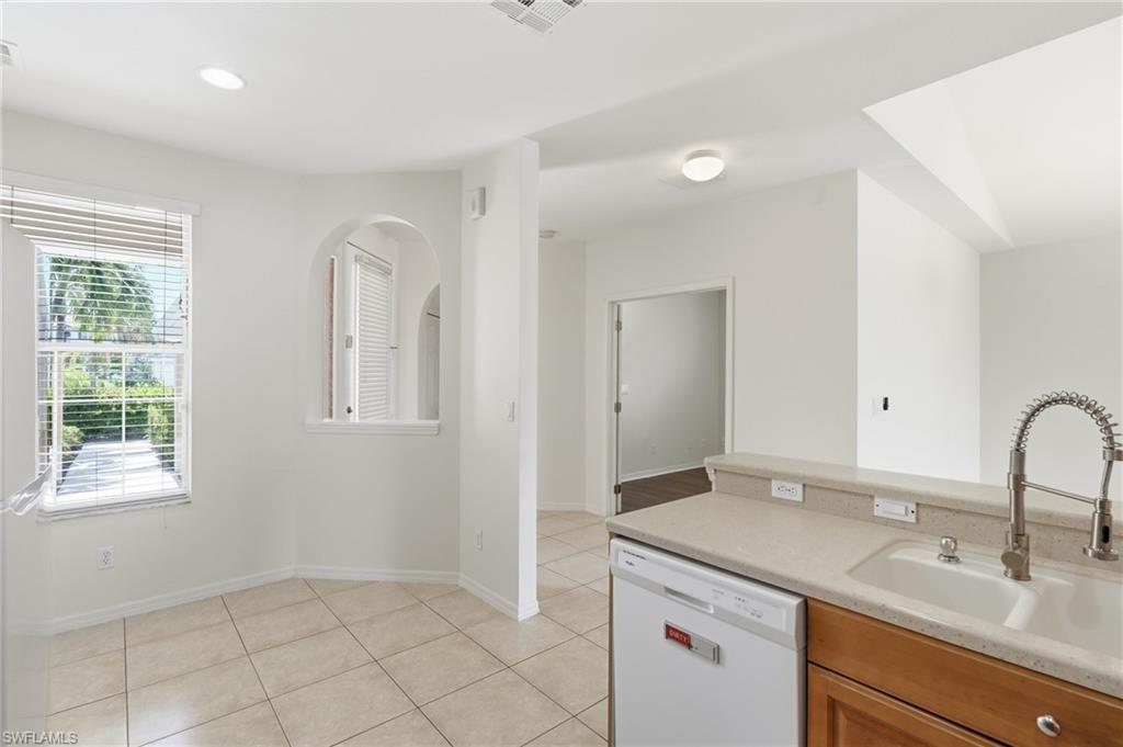 4327 Avian AVE photo 13