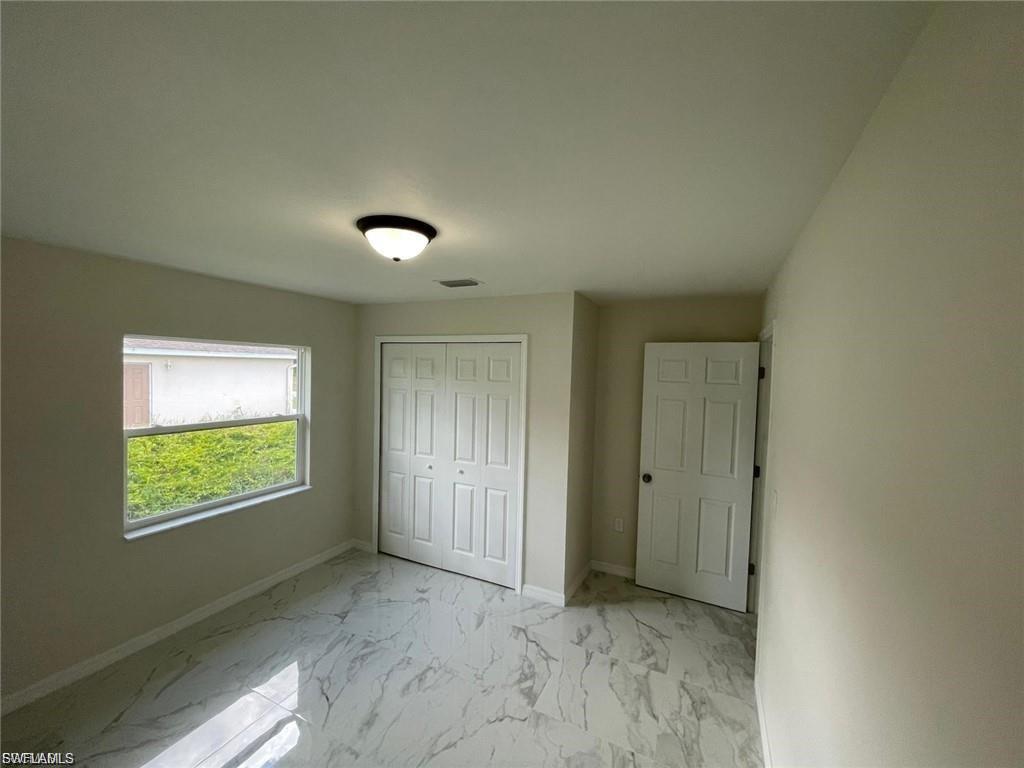 878/880 Duplex ST E photo 16