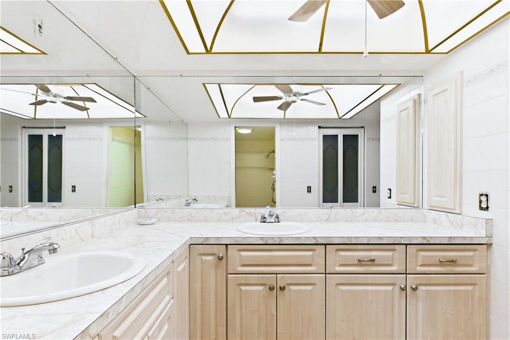 Start and end your day in the privacy of your own primary bath—a relaxing space just steps from the bedroom.