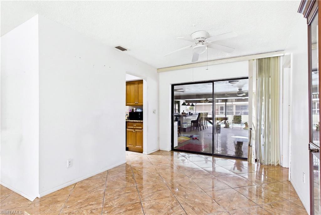 Bright dining area with an easy flow to the home's main living spaces.