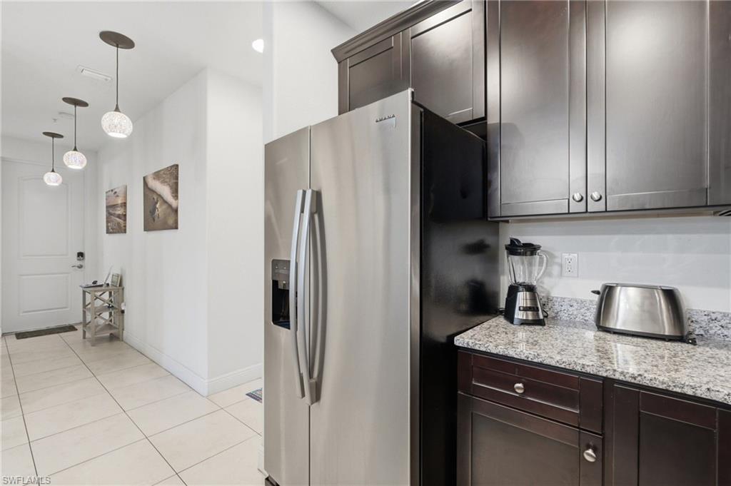 1805 Samantha Gayle WAY 112