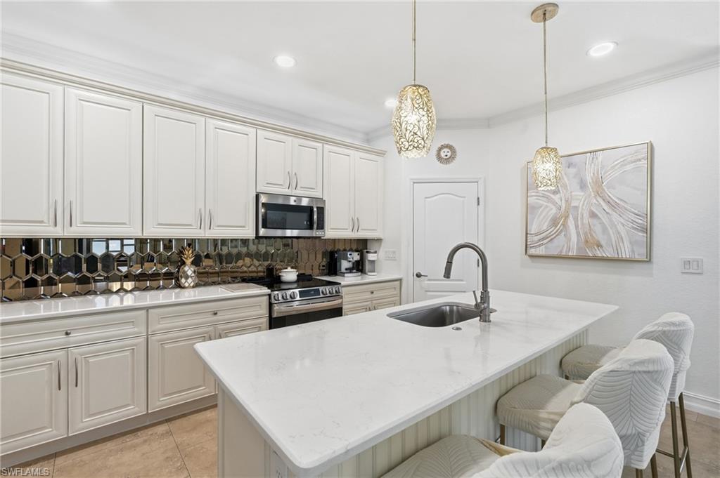 2390 Heydon CIR E photo 11