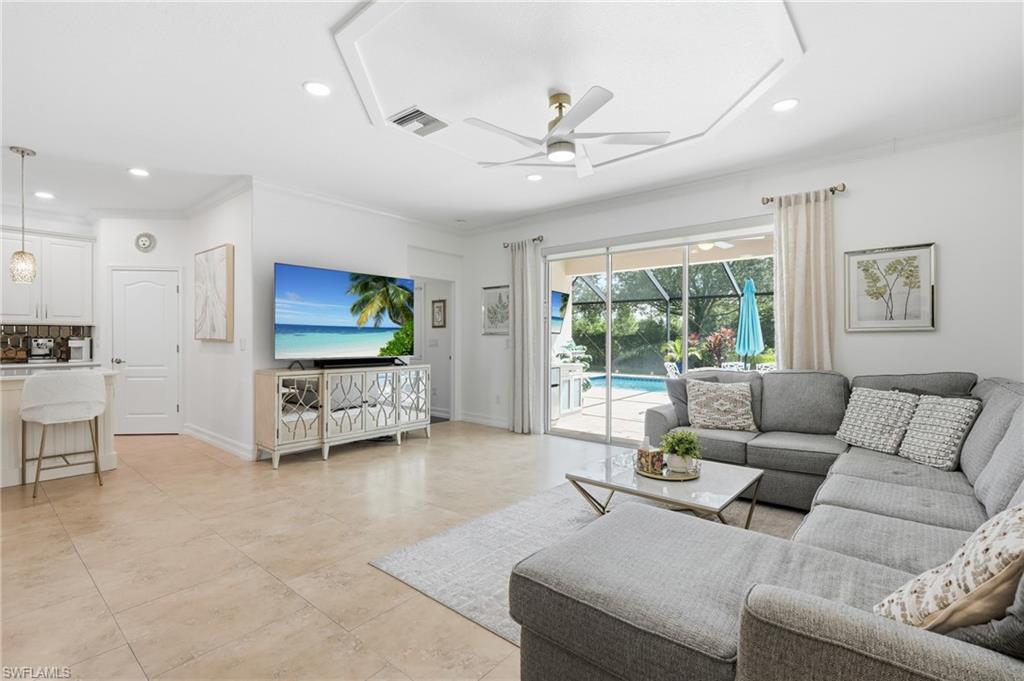 2390 Heydon CIR E photo 8