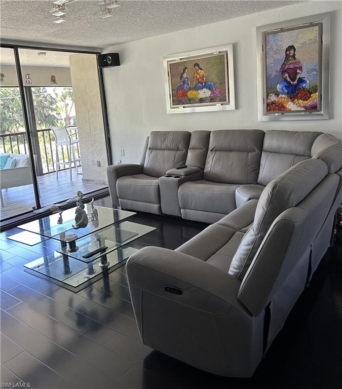 4250 Steamboat BEND 206