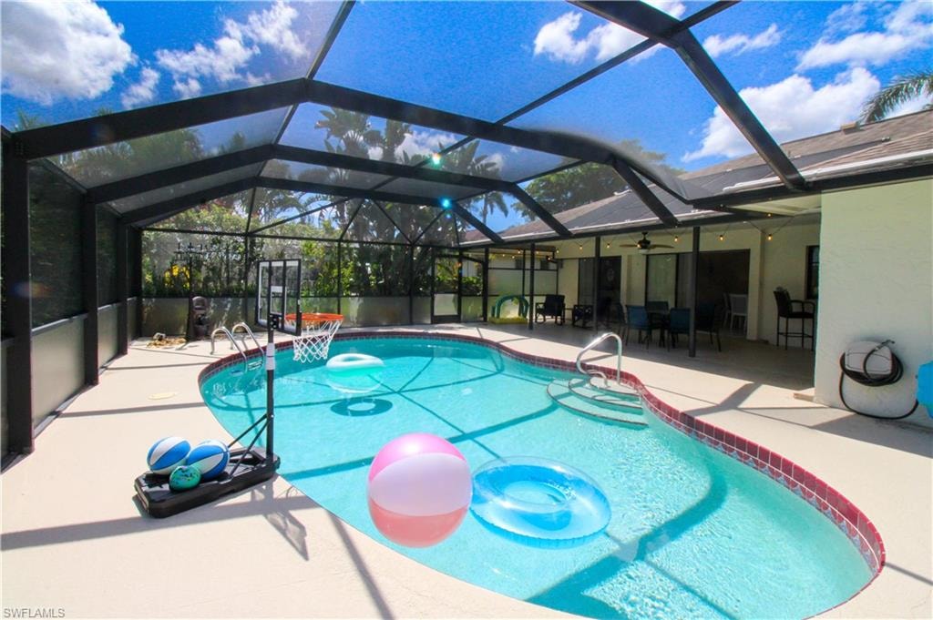 213 Bay Meadows DR
