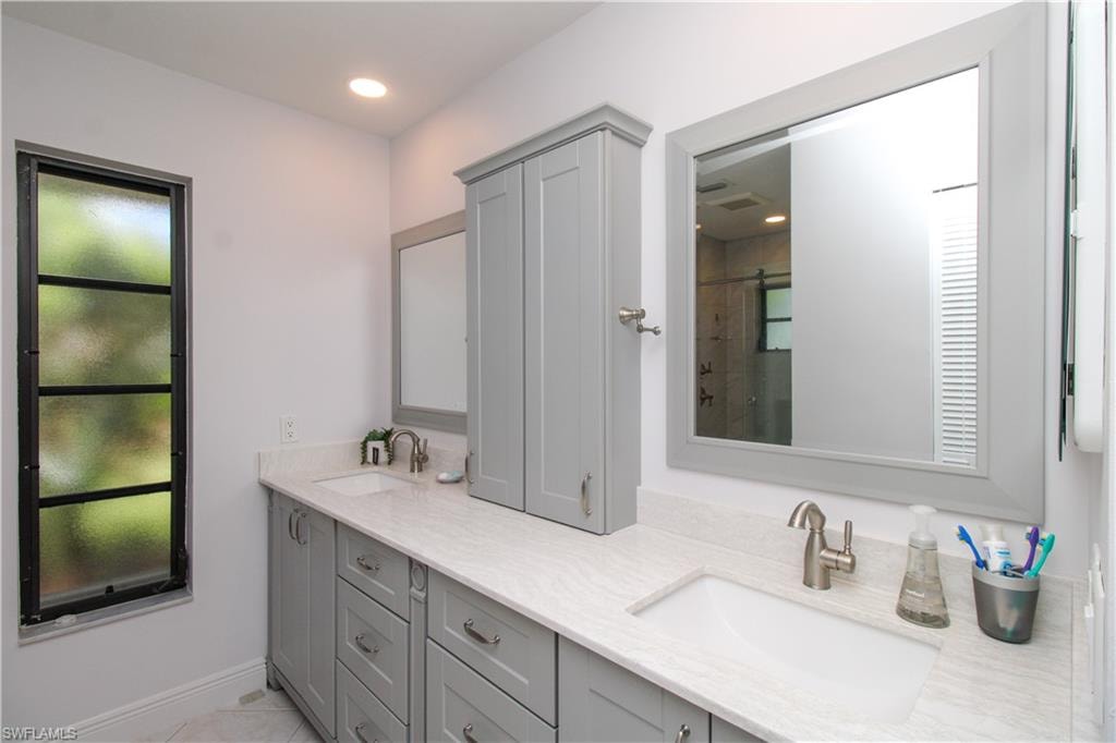 213 Bay Meadows DR photo 31