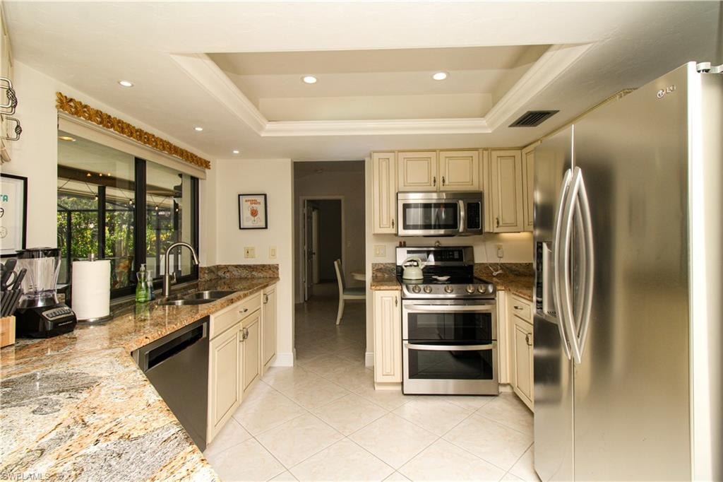 213 Bay Meadows DR