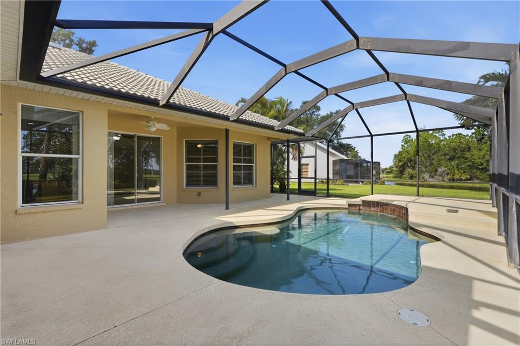 Pool & Lanai