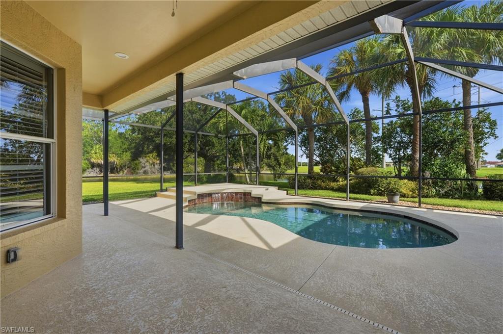 Pool & Lanai